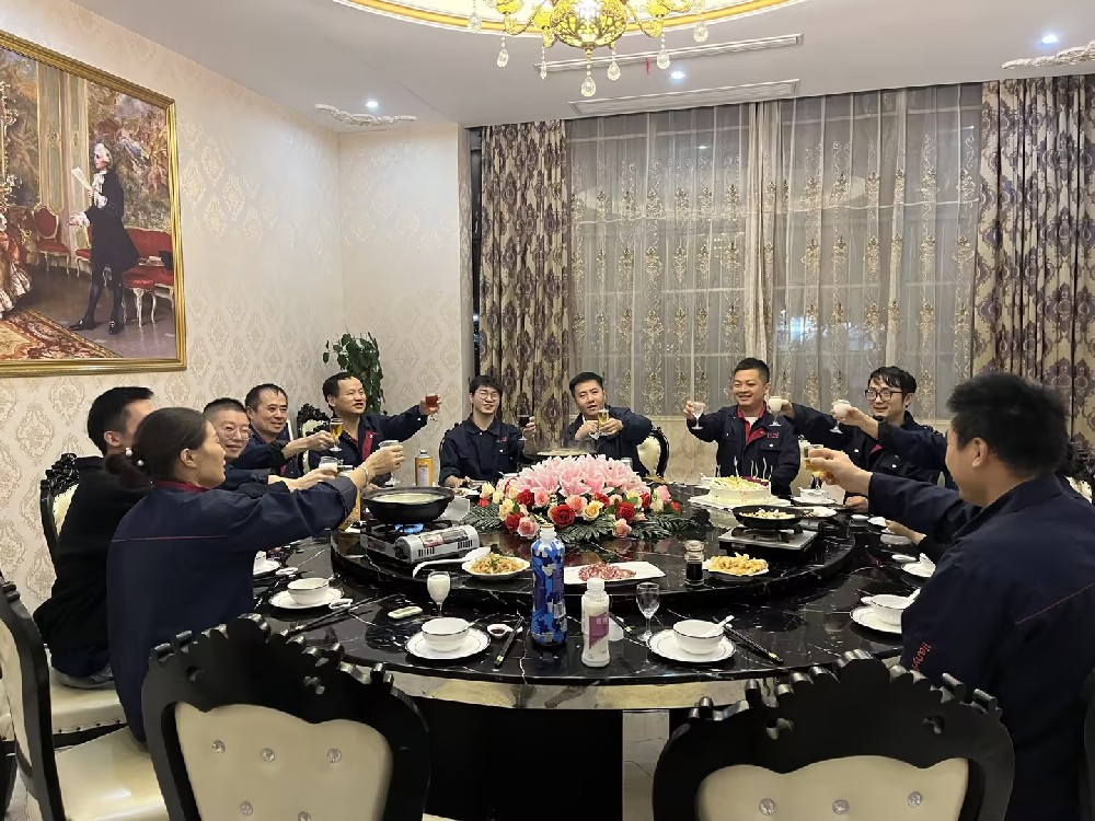 金秋十月釀溫情，暖陽生辰共歡歌 ---聯億10月員工生日會